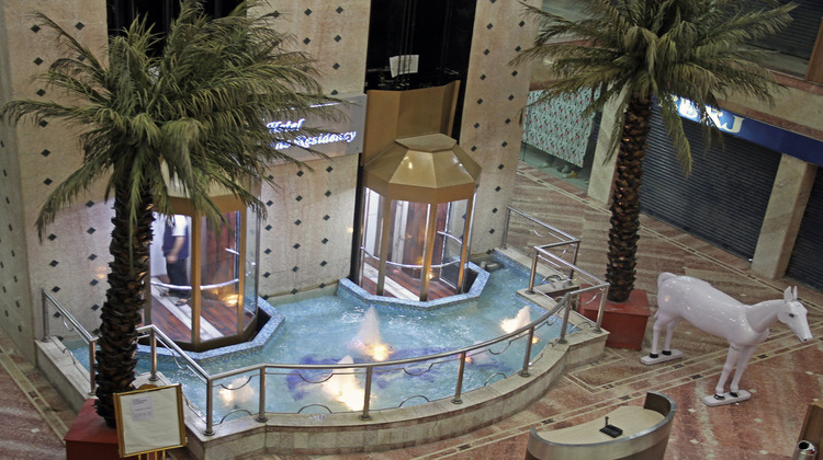 hotel the residency srinagar lift